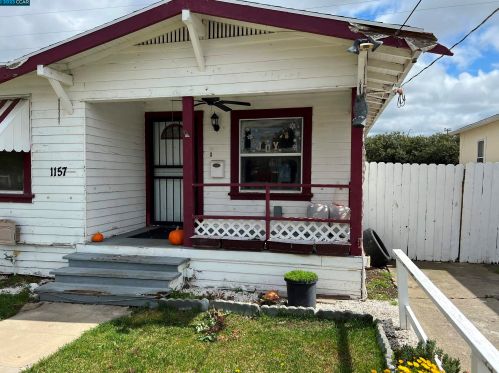 1157 Columbia St, West Pittsburg, CA 94565-2758