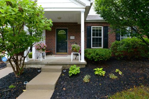 4704 Trumhall Dr, Darbydale OH  43123-8127 exterior