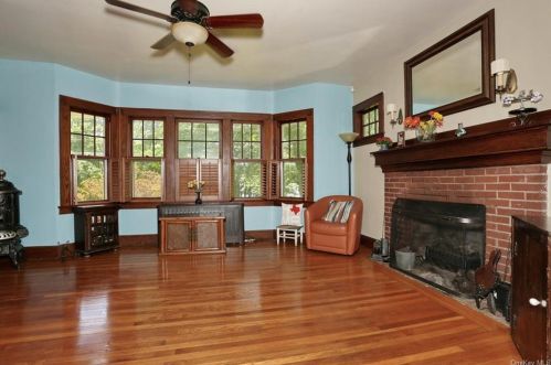 226 Old Mill Rd, West Nyack NY  10994-1414 exterior