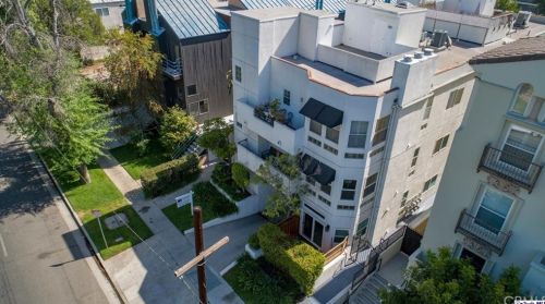 4212 Whitsett Ave, North Hollywood, CA 91604-1696