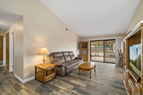 16078 Union Ave, Lake Elsinore CA  92530-1449 exterior