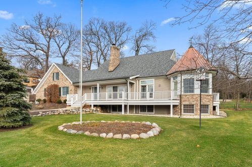 901 Maytag Rd, Lake Geneva, WI 53147-9580