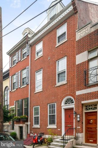 428 Lombard St, Philadelphia, PA 19147-1517