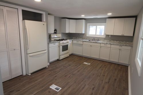 46 Campbell St, Salem, NH 03079-2819