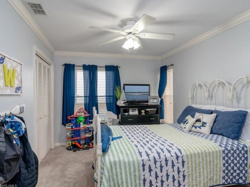 140 Eveningstar Cay, Naples FL  34114-9611 exterior