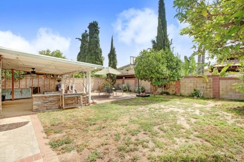 1626 Barranca Ave, Ontario CA  91764-1611 exterior