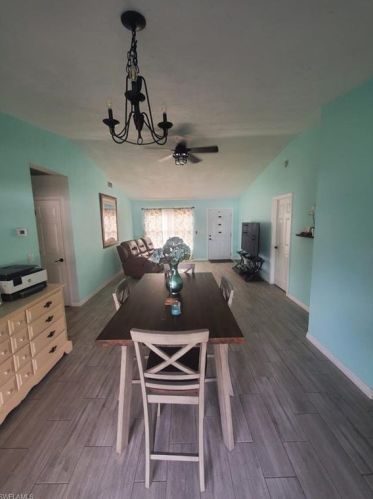 2060 51st Ter, Naples, FL 34116-6236