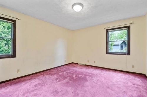 1605 Mountain View Dr, Gibsonia PA 15044-9274 exterior