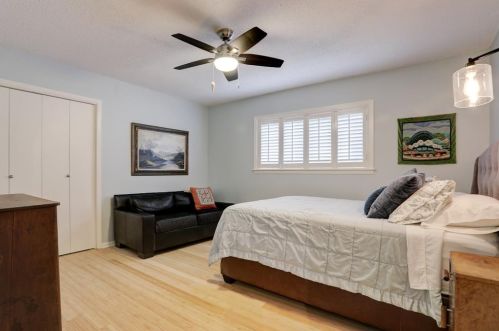 319 Barracuda Ave, Galveston TX 77550-3224 exterior