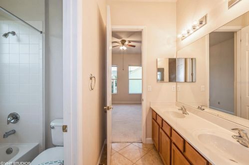 1427 Fairview Cir, Kissimmee FL 34747-6775 exterior