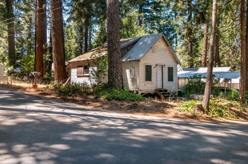 6373 Pollock Ave, Pacific House, CA 95726-9616