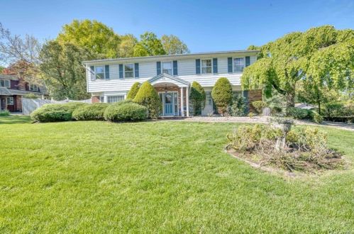 11 Millbury St, Airmont, NY 10901-7225