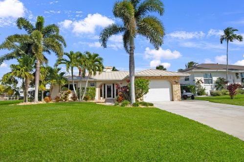 123 San Salvador St, Naples, FL 34113-8640