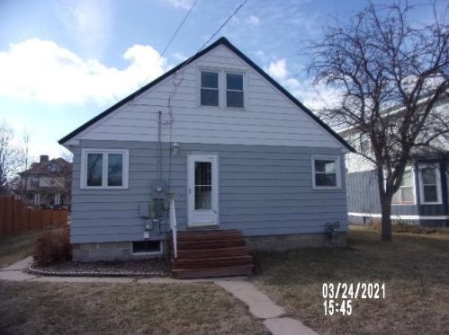 417 13th St, Benson, MN 56215-1226