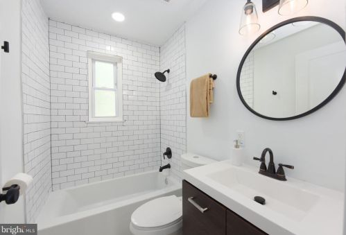 418 Brandywine St, Washington DC  20032-3653 exterior