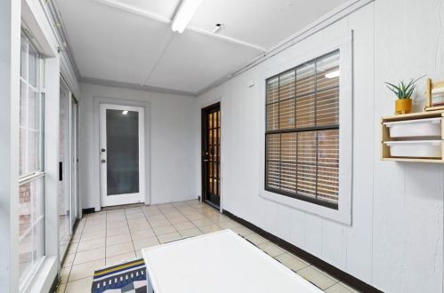 1502 Meadow Glen St, Richardson TX  75081-2541 exterior