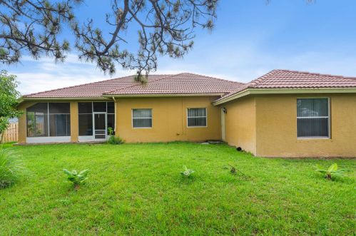 1125 Coleman Ave, Fort Pierce FL  34953-1824 exterior