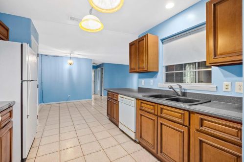 25 Whippoorwill Ln, Ormond Beach, FL 32174-4272