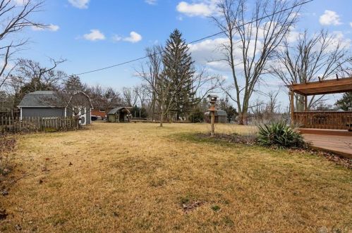 338 Crestway Rd, Englewood OH  45315-9702 exterior