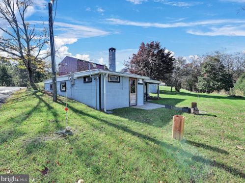 10 Argo Rd, Primrose, PA 17901-9247