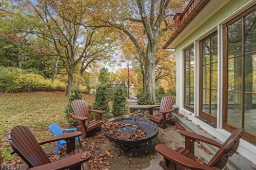 74 Tower Hill Rd, Mountain Lakes NJ  07046-1251 exterior