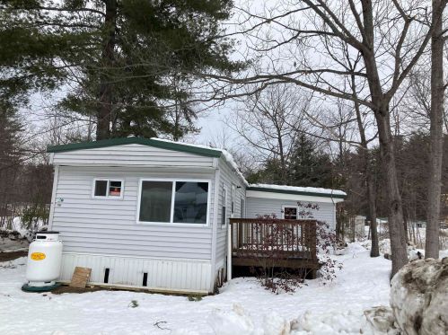 20 Martin Rd, Hillsboro, NH 03244-6035