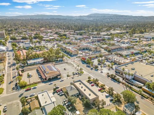 217 Stuart Ave, Redlands CA  92374-3367 exterior