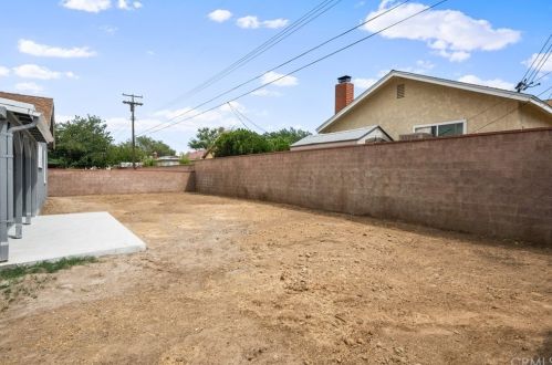 802 Avenue, Lancaster CA 93536 exterior