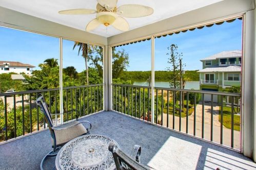 26427 Hickory Blvd, Bonita Springs FL 34134-8201 exterior