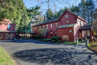137 Hoyt St, Tokeneke, CT 06820-3008