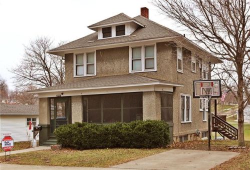 1609 9th Ave, Koszta, IA 52208-1210
