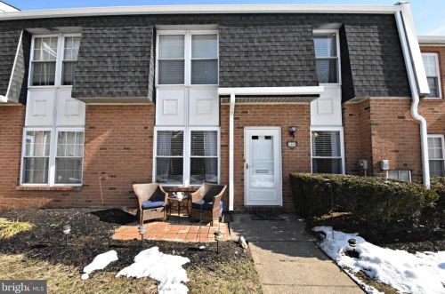 1109 Harbour Dr, Palmyra, NJ 08065-1203