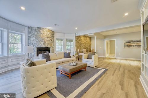 40280 Spectacular Bid Pl, Leesburg VA  20176-7173 exterior