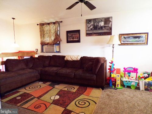 535 8th St, Lansdale, PA 19446-1807
