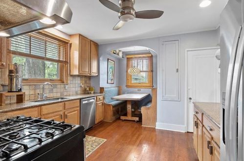 230 Parker Dr, Pittsburgh, PA 15216-1310