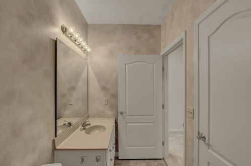 369 Southwind Ln, Covington KY  41016-1715 exterior