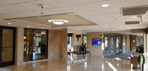 10614 Valley Forge Cir, Norristown, PA 19406-1106