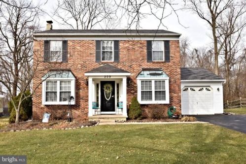 209 Twining Rd, Lansdale, PA 19446-6326