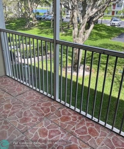 1301 135th Ter, Hollywood FL 33027-1880 exterior