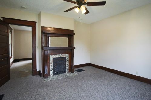 35 Lincoln Ave, London OH  43140-1579 exterior