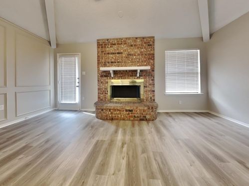 7524 Cross Ridge Cir, Fort Worth, TX 76120-2434