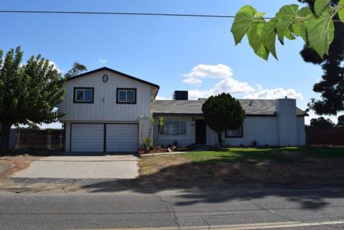 1284 Valentine Ave, Fresno, CA 93722-5946