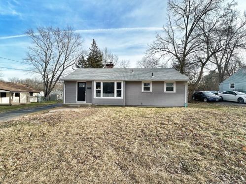 9 Beach Rd, Bloomfield, CT 06002-2808