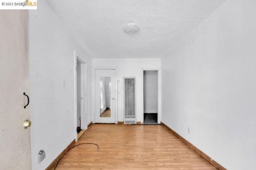 1521 9th St, Oakland CA  94607-1338 exterior