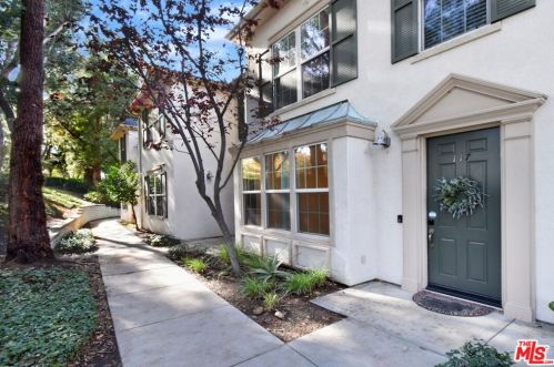 27056 Victoria Ln, Santa Clarita, CA 91355-5164
