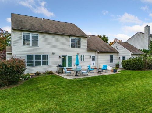 5924 Elderberry Dr, Orefield PA  18069-8811 exterior