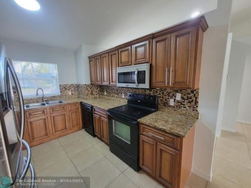 149 Dabou Loop, Belle Glade FL  33430-4284 exterior