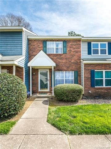 3607 Huyton Ct, Charlotte, NC 28215-1921