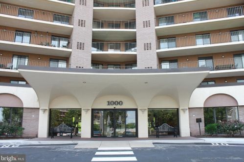 10906 Valley Forge Cir, Norristown, PA 19406-1127