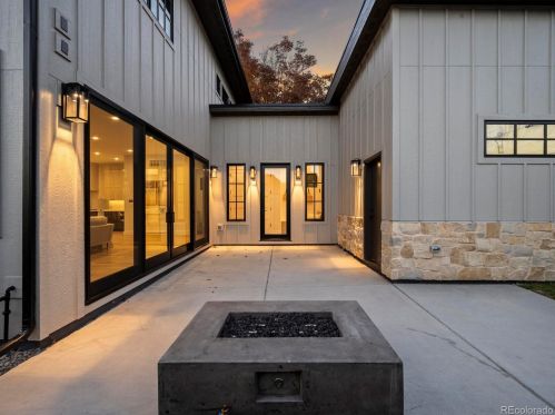 1060 Steele St, Denver CO  80206-3420 exterior